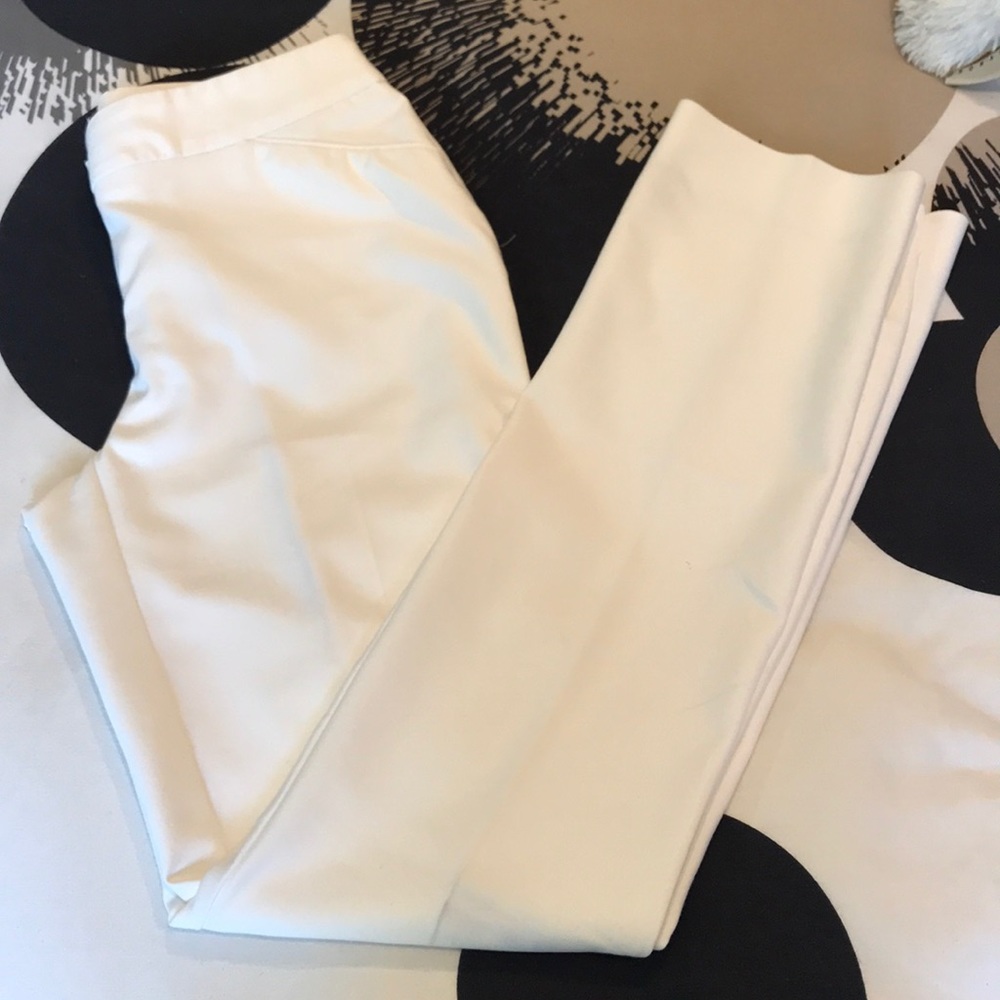 White Chico’s trousers